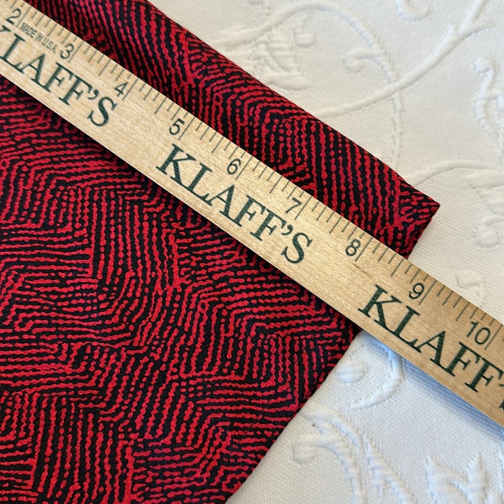 Vintage 80's 100% Silk J.L. Sanford for Narragansett Red & Black Blouse & Skirt - Picture 8 of 14